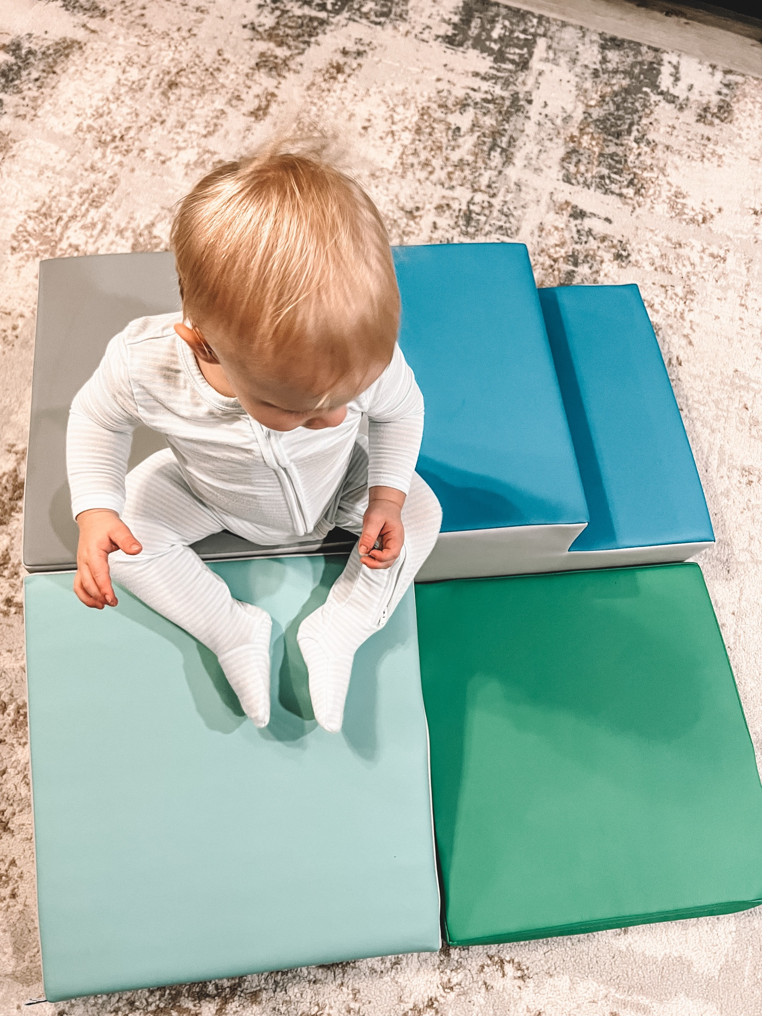 Best corner climber for Christmas!

#LTKHoliday #LTKHome #LTKGiftGuide