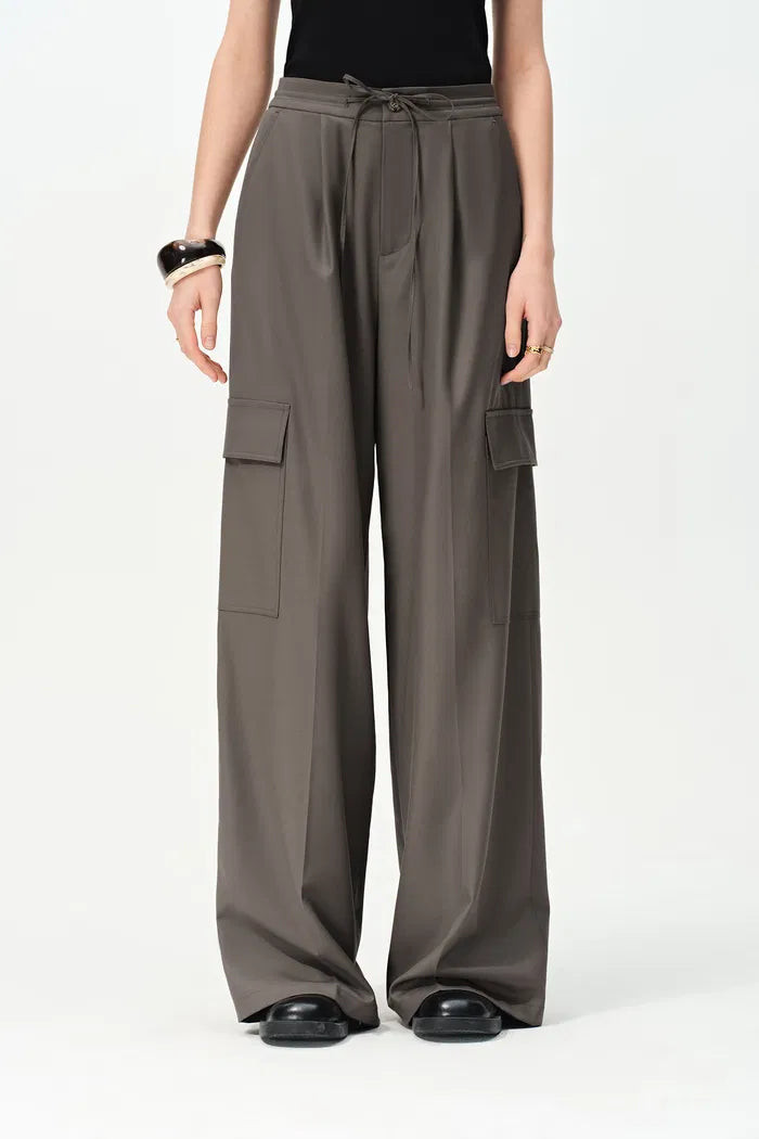 Eva Drawstring Pants in Fine Wool Blend | Fabrique