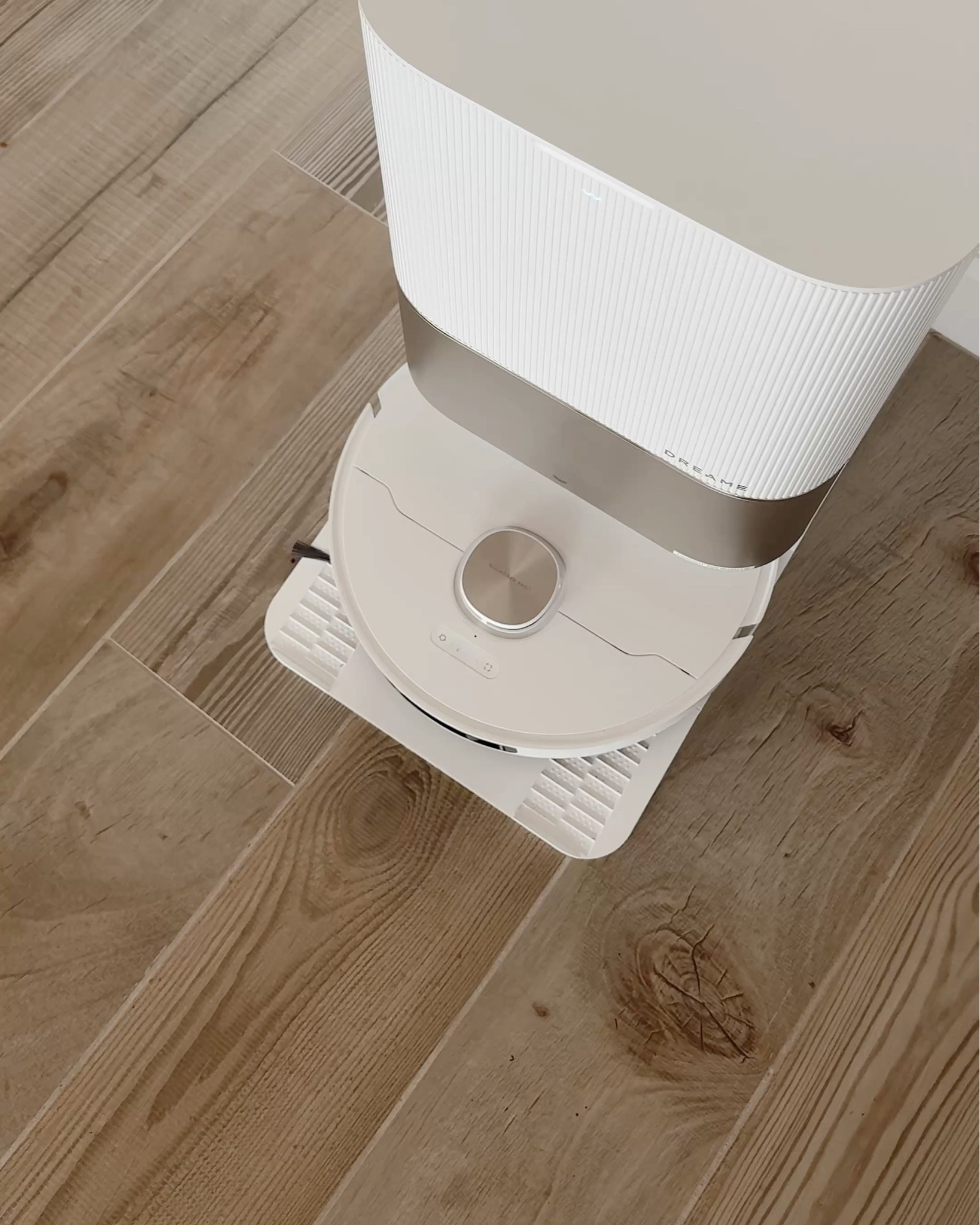 The BEST and MOST AESTHETIC vacuum that also mops at the same time! It navigates our whole beautifully! 

#vacuum
#busymom
#homemusthaves 


#LTKHome #LTKFamily #LTKKids
