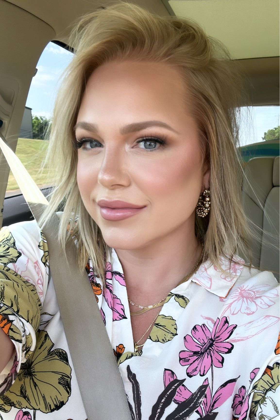 Makeup products
Daily makeup routine 


#LTKBeauty