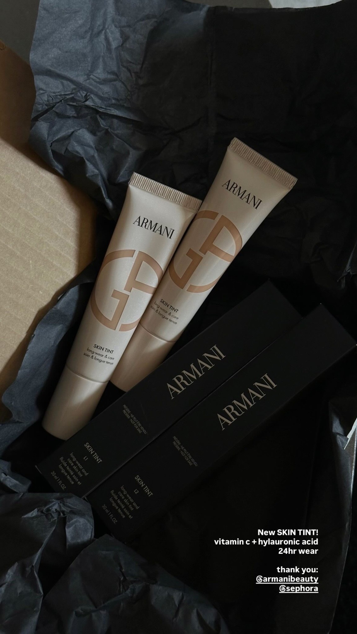 new Armani skin tint!

Vitamin c + hyaluronic acid
24hr wear

linked all my Giorgio Armani favorites!

Blush bronzer foundation glowy glossy skin 

#LTKFindsUnder100 #LTKBeauty #LTKFindsUnder50