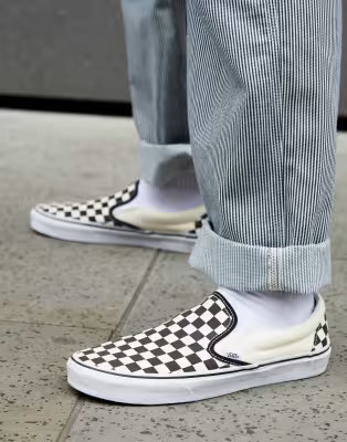 Vans Slip-On checkerboard trainers in black | ASOS (Global)
