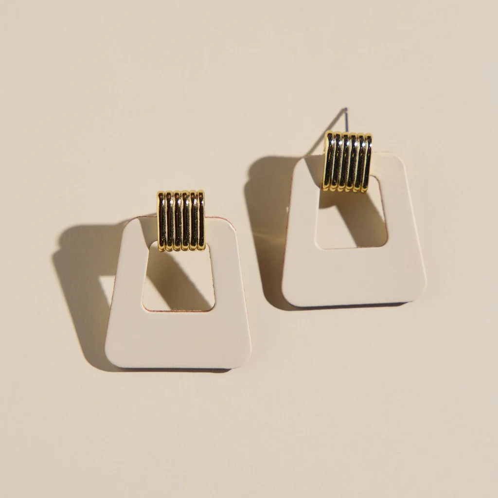 Ecru Avery | Nickel and Suede