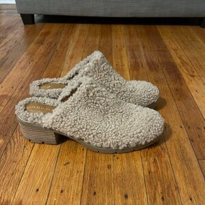 Donald Pliner Sammie Plush Shearling Open Back Slip On Block Heel Mules Tan 10 | Poshmark