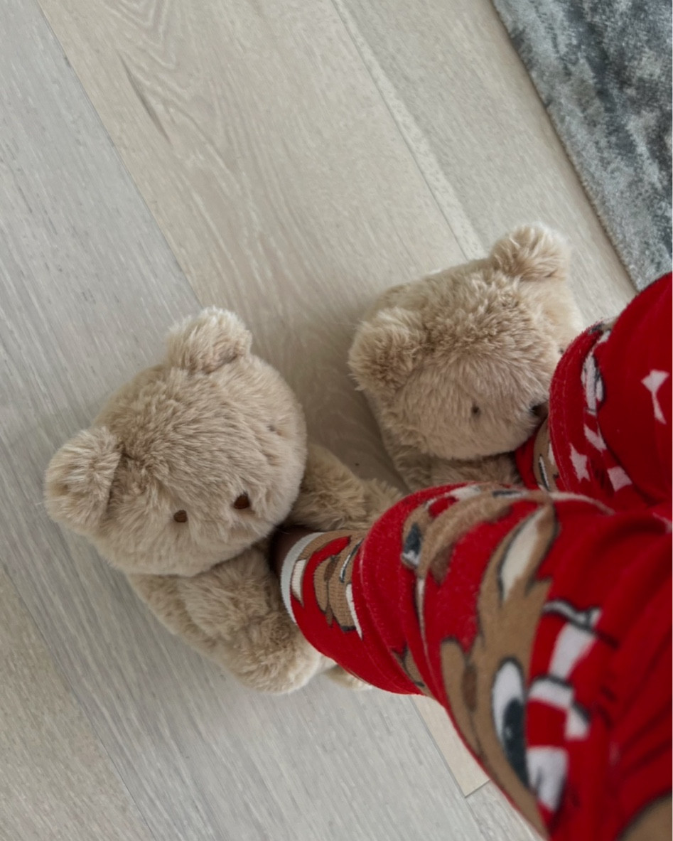 gap teddy slippers