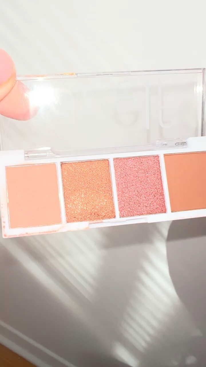 3$ elf eyeshadow palette 


#LTKfindsunder50 #LTKtravel #LTKbeauty