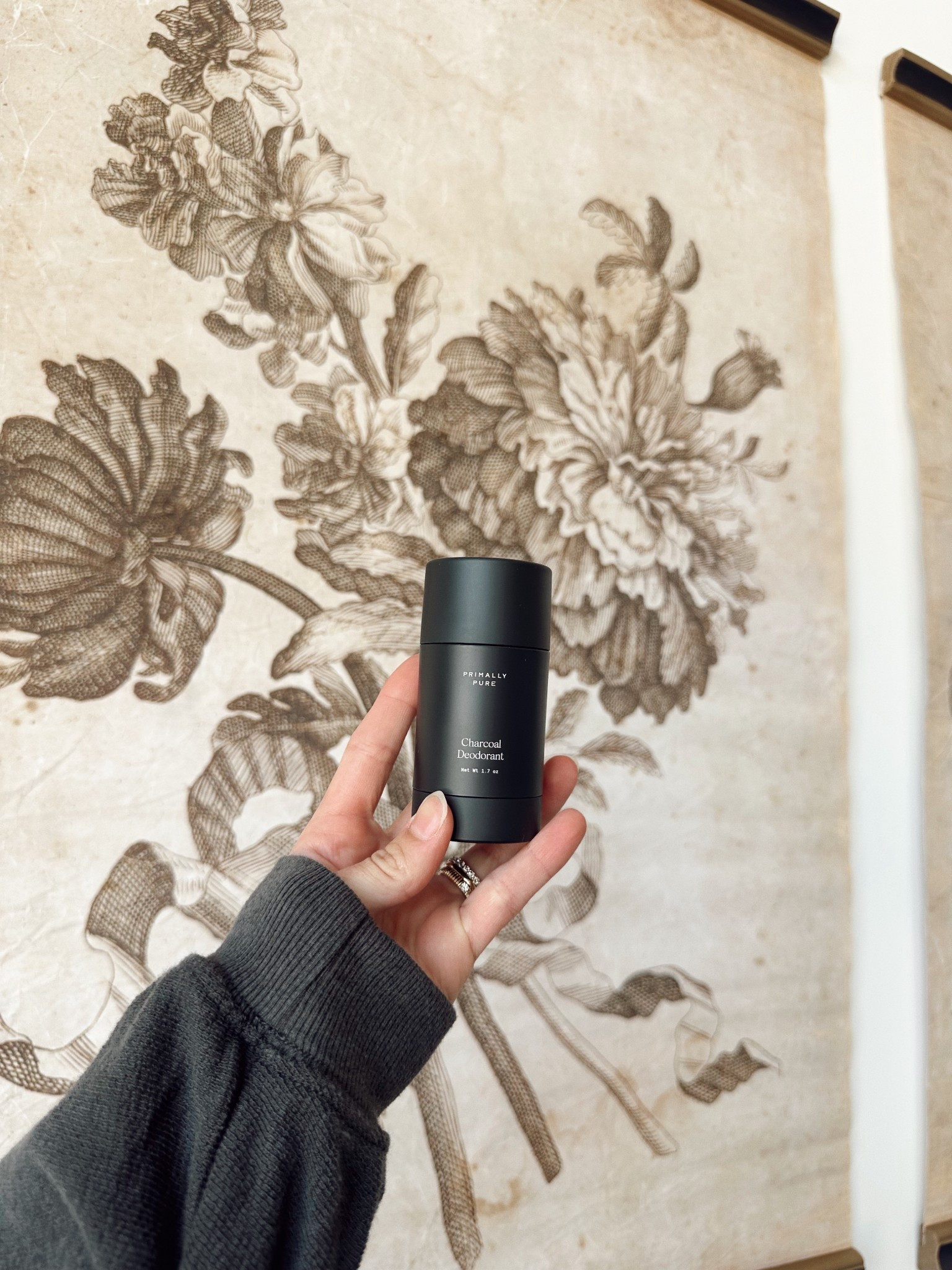 Men’s charcoal deodorant - my husband lovesss this nontoxic deodorant 🤌🏻 “KERSTYN10” for 10% off!

#LTKMens #LTKU #LTKFamily