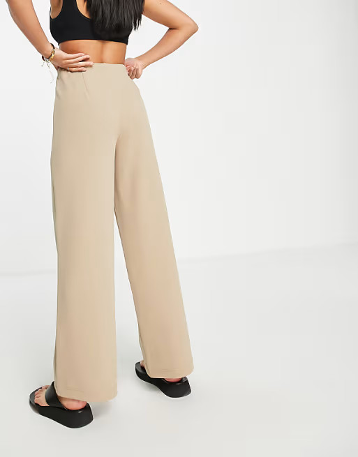 Vero Moda Petite pleat front wide leg pants in camel | ASOS (Global)