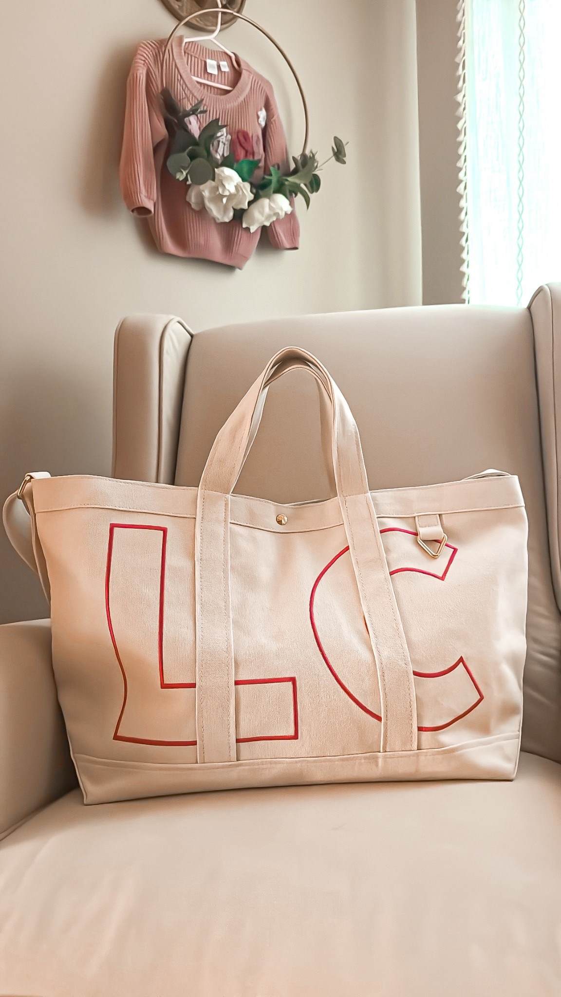 The everyday tote from BAUBLEBAR. 20% off Sitewide!

#LTKItBag #LTKStyleTip #LTKFindsUnder50