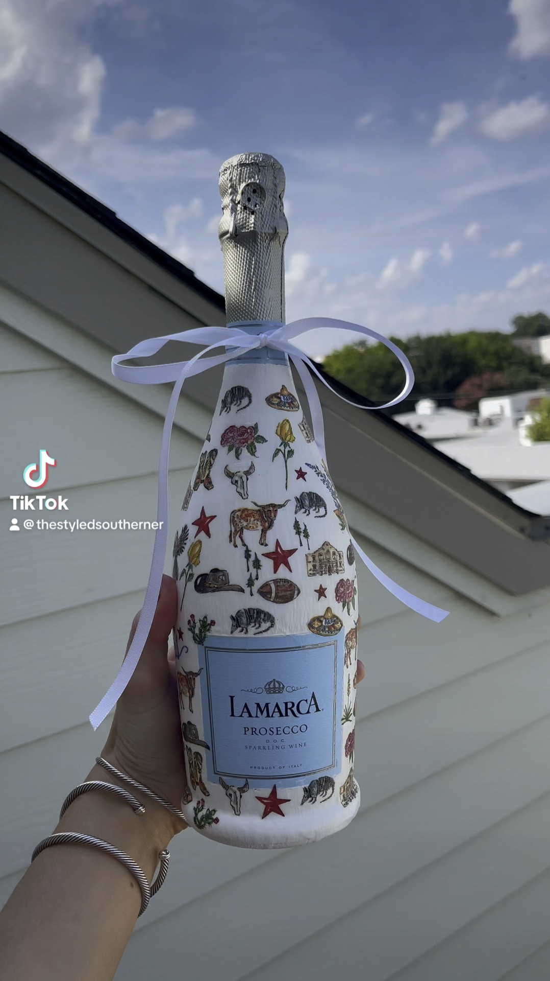 Decoupage//decoupage proseco bottle

#LTKFindsUnder50 #LTKVideo