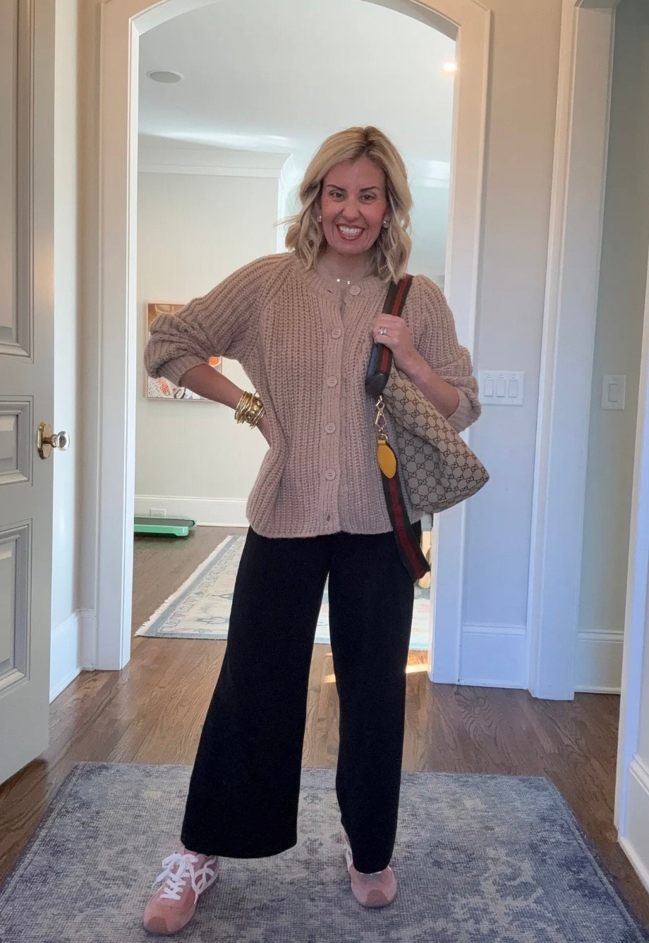 One of my go-to looks!!! 

Wide Leg Bottoms - size small petite 
Sweater - size 

#LTKHoliday #LTKdayinmylife #LTKPetite