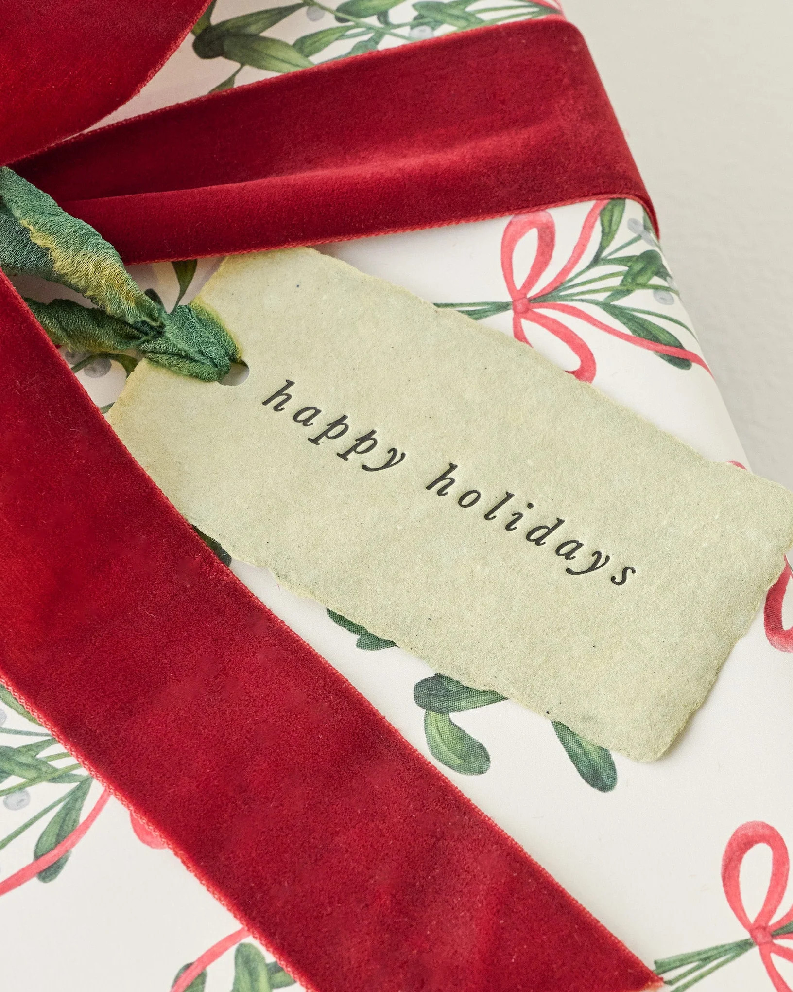 Happy Holidays Gift Tags | Magnolia