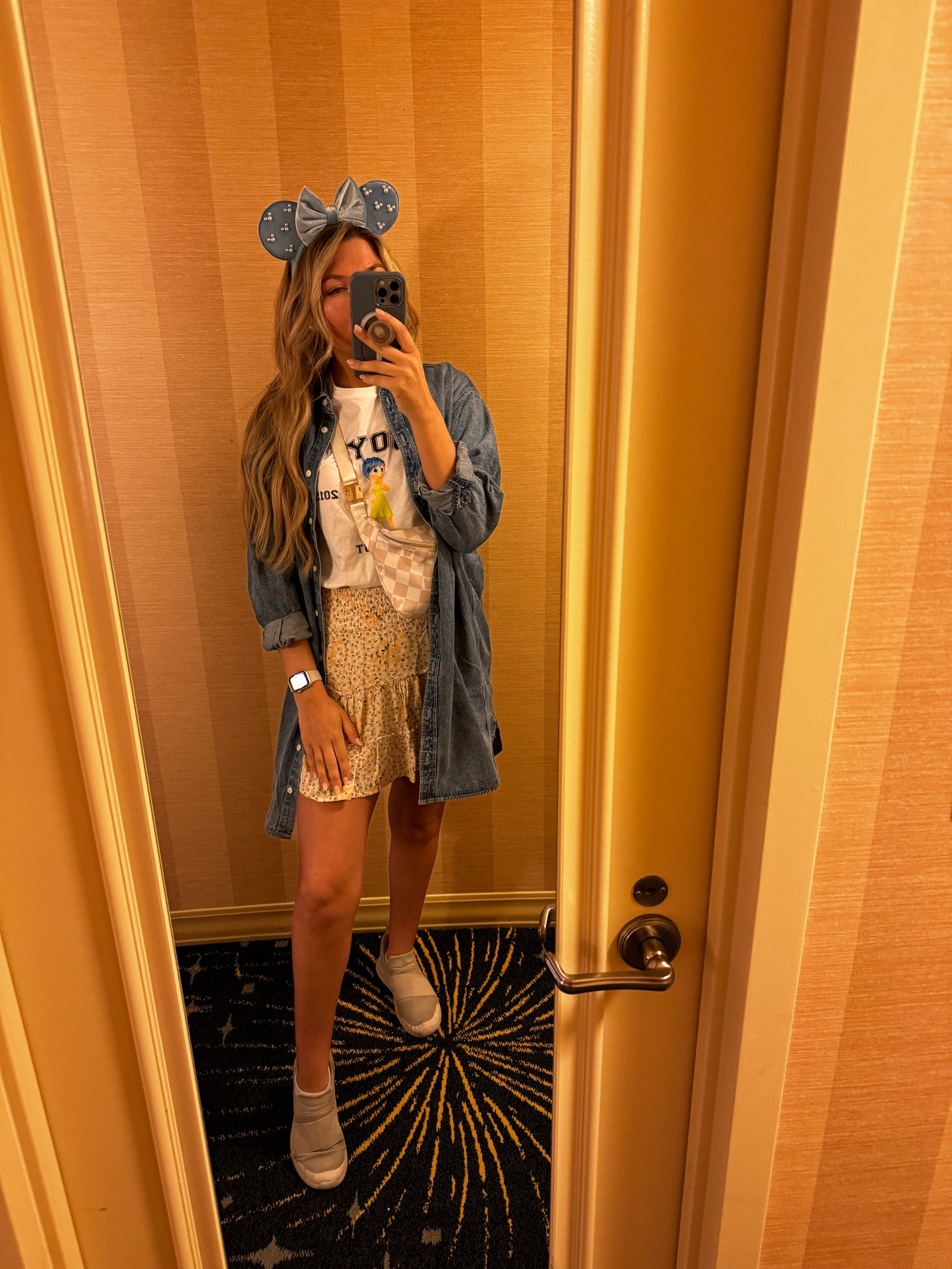Disneyland fit check

#LTKfindsunder50 #LTKfindsunder100 #LTKtravel