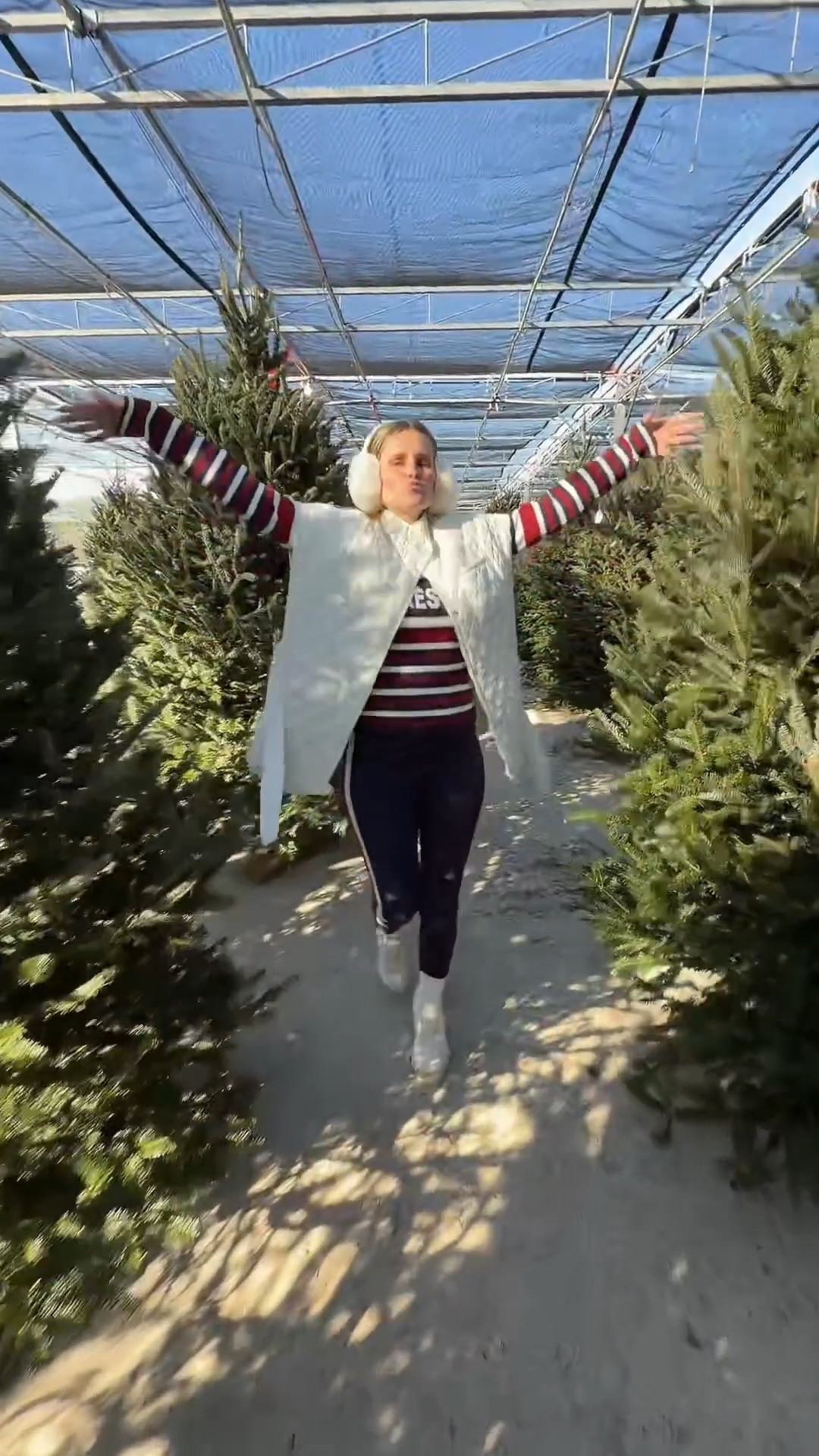 Fall ootd, winter outfit, holiday outfit, ski outfit 

#LTKHoliday #LTKootd