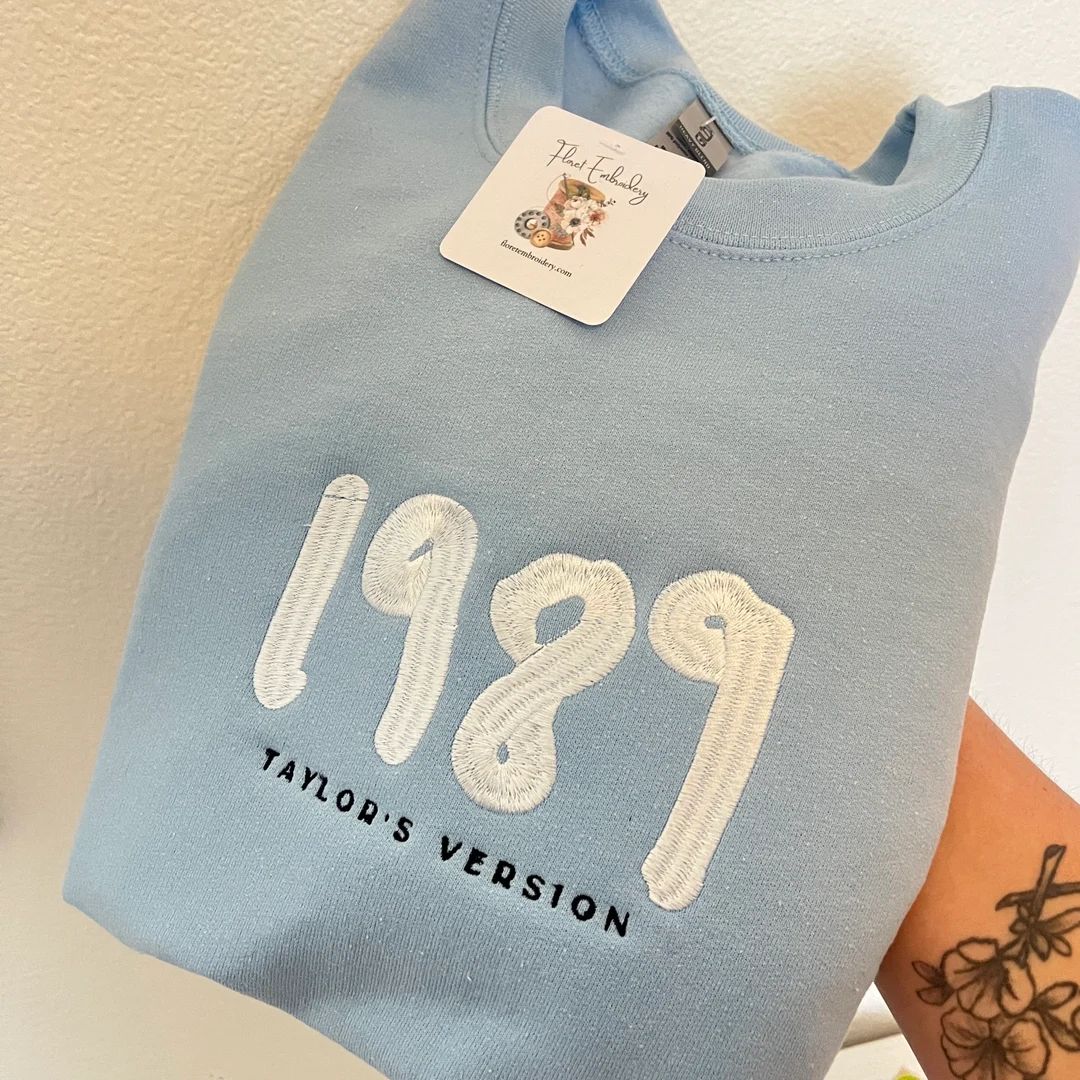 1989 Embroidered Crewneck Sweater Sweatshirt - Etsy | Etsy (US)