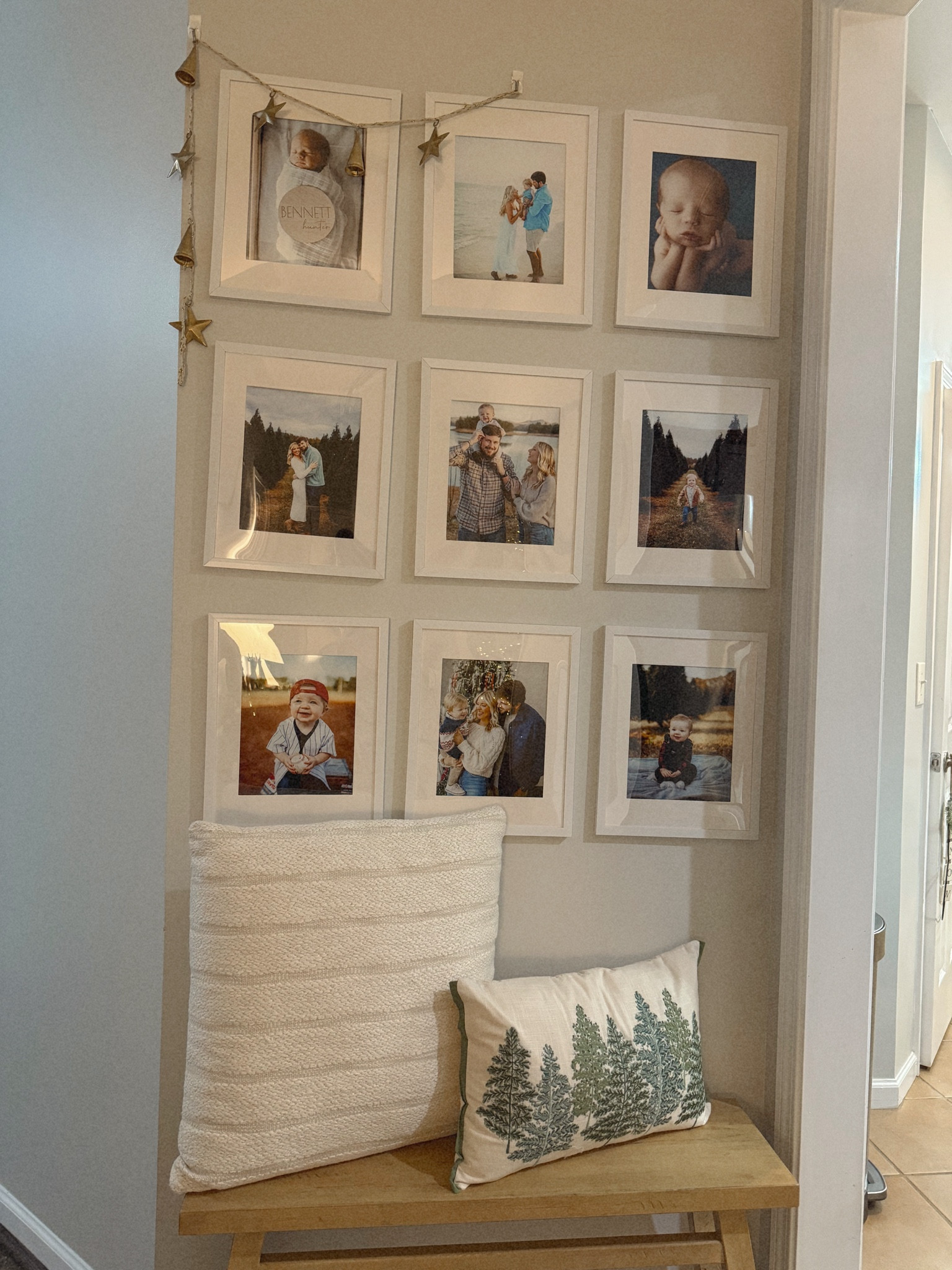 Christmas Decorating | Christmas Picture Wall | Simple Neutral Decor | Christmas Entryway

#LTKHome #LTKHoliday #LTKSeasonal