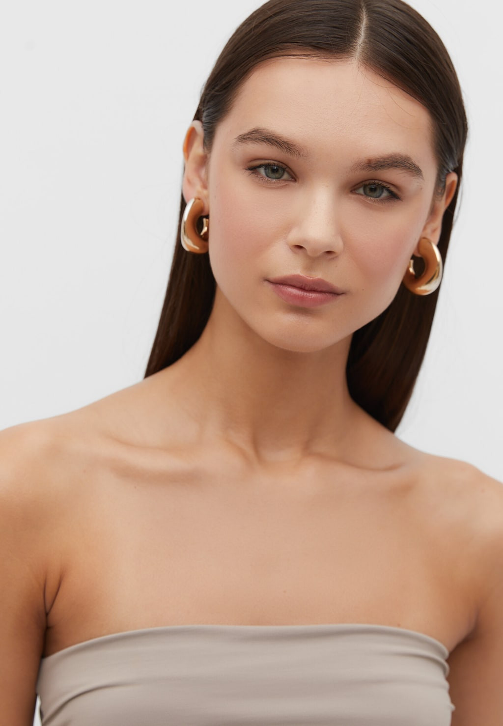 Große Ohrstecker in Reifenform - Modeschmuck für Damen | Stradivarius Deutschland | Stradivarius DE