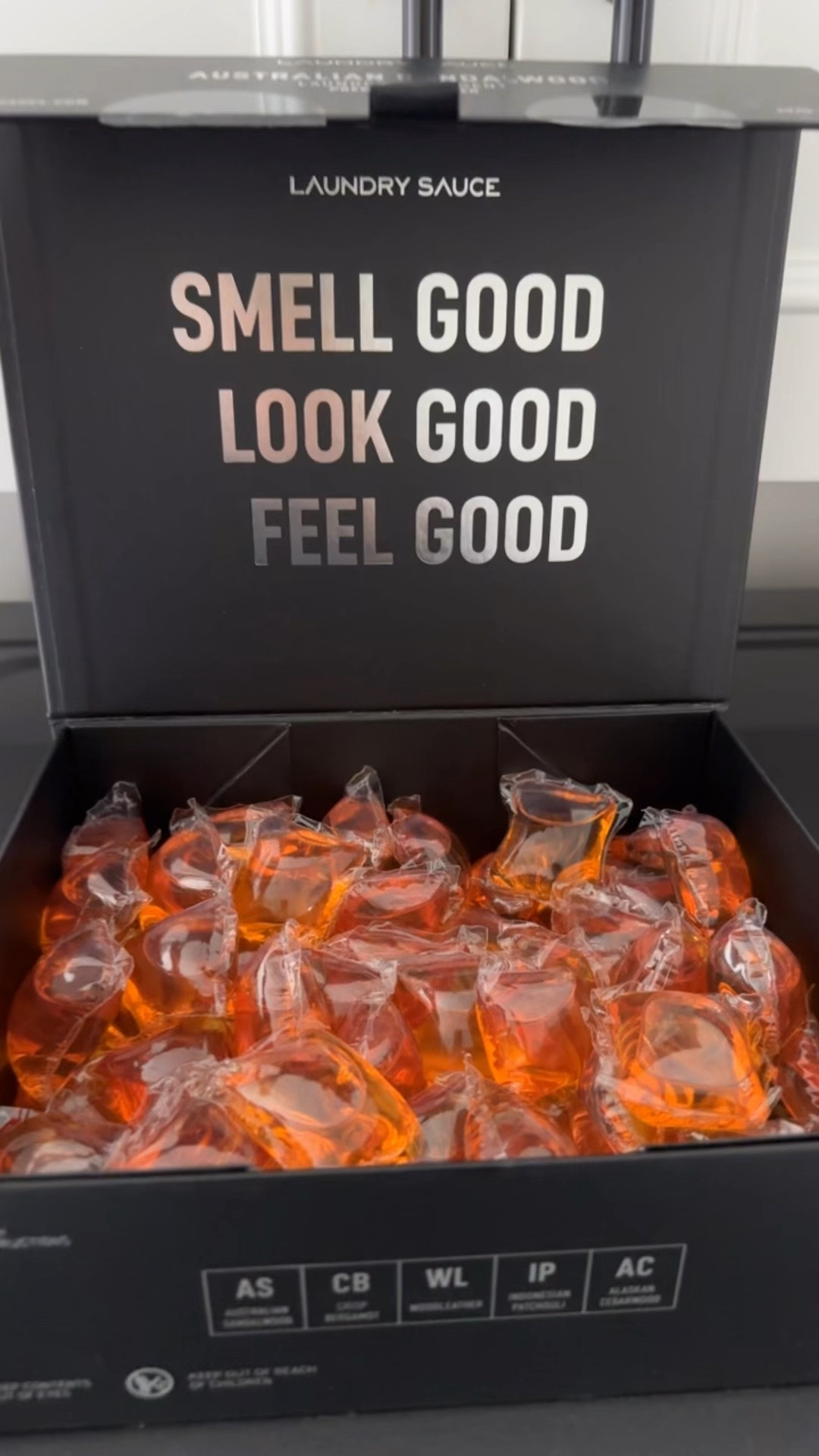 One of my laundry 🧺 detergent 
Black Friday Sales up to 40 %OFF
My daughter recommended to me I love it 😍
Smell good 
Look good 
Feel good 👌