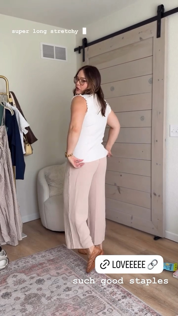 Great staples for workwear! Flowy pants and ruffle top

#LTKMidsize #LTKWorkwear #LTKootd