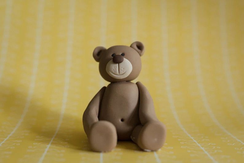 Fondant Bear with a Balloon Perfect for a Smash Cake, Cupcake or a Birthday Cake | Etsy (US)