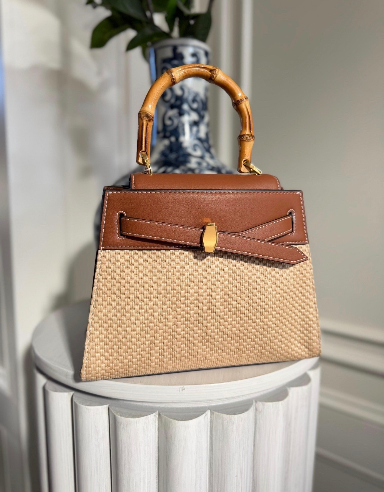 I’m obsessed with this cute purse!

Follow me @miriamobrien_ on IG and TikTok!

#TuckerNuckPurse #TuckerKnuckNewArrivals #SpringPurse #SeasonalAccessories

#LTKootd #LTKOver40 #LTKSeasonal

#LTKOver40 #LTKootd #LTKSeasonal