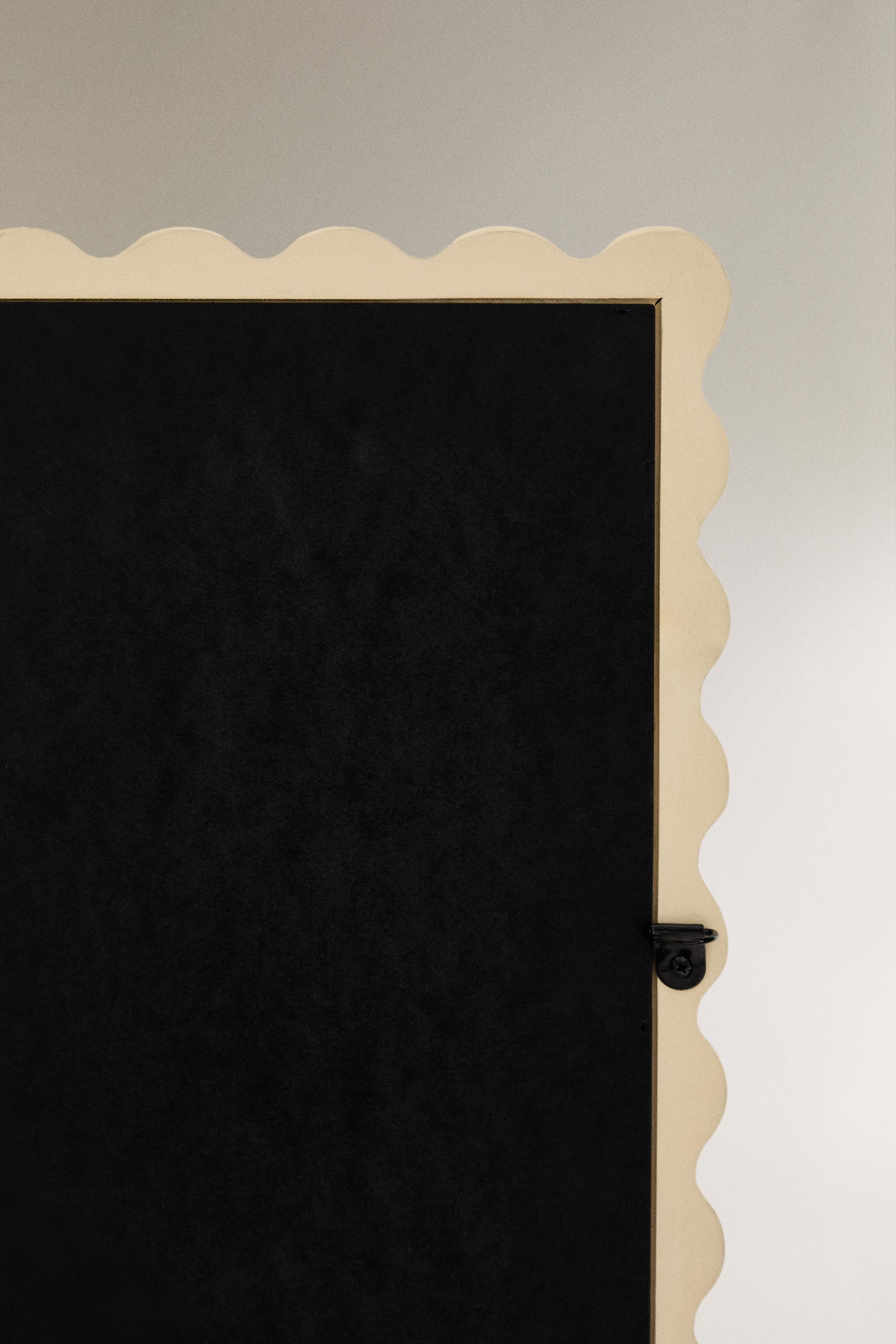 RECTANGULAR WALL MIRROR WITH WOODEN FRAME | Zara UK