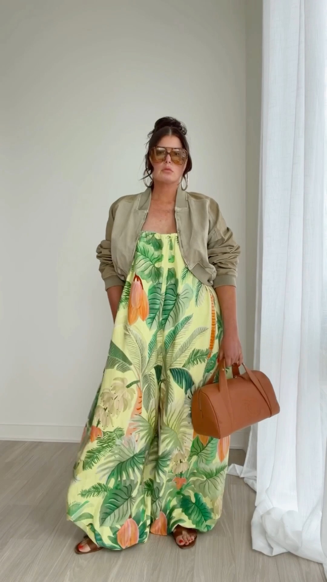 This linen jumpsuit is perfect for summer. Light weight, breathable, fun & easy to wear.

You can remove the straps for a tube top look.

Jumpsuit runs true to size.

Crop jacket from Zara is also true size



#LTKgrwm #LTKootd #LTKTravel