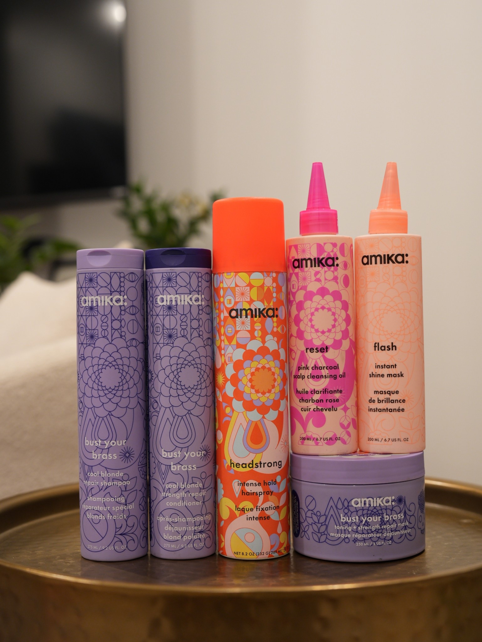 my current go-to for getting rid of brass hair - Amika makes it effortless.👌🏾

#HairGoals #HealthyHair #ShinyHair #SilkyStrands #GoodHairDay #CrownCare #LustrousLocks #HairInspo #BeautyGoals #HairLove #SilverHair #PixieHairCut #xoJalonda

#LTKOver40 #LTKBeauty