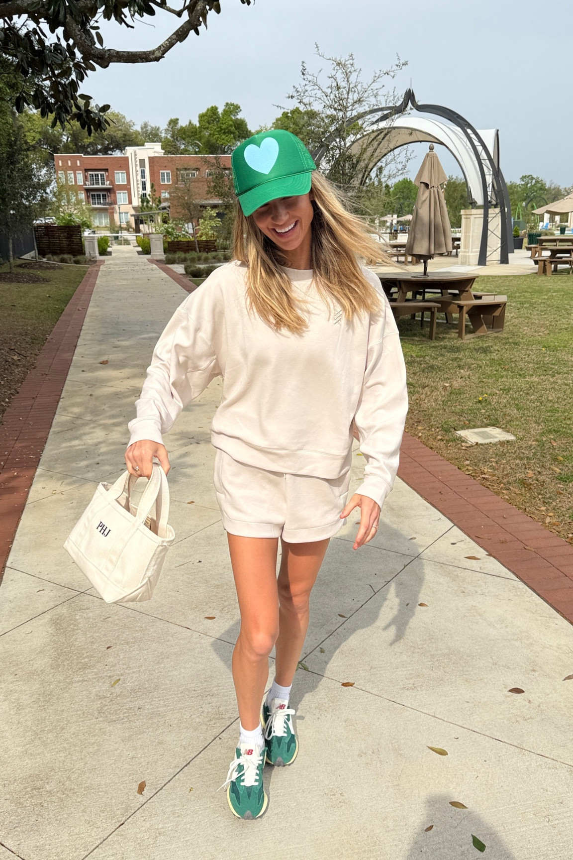 most comfy set 

#LTKTravel #LTKActive #LTKFindsUnder100