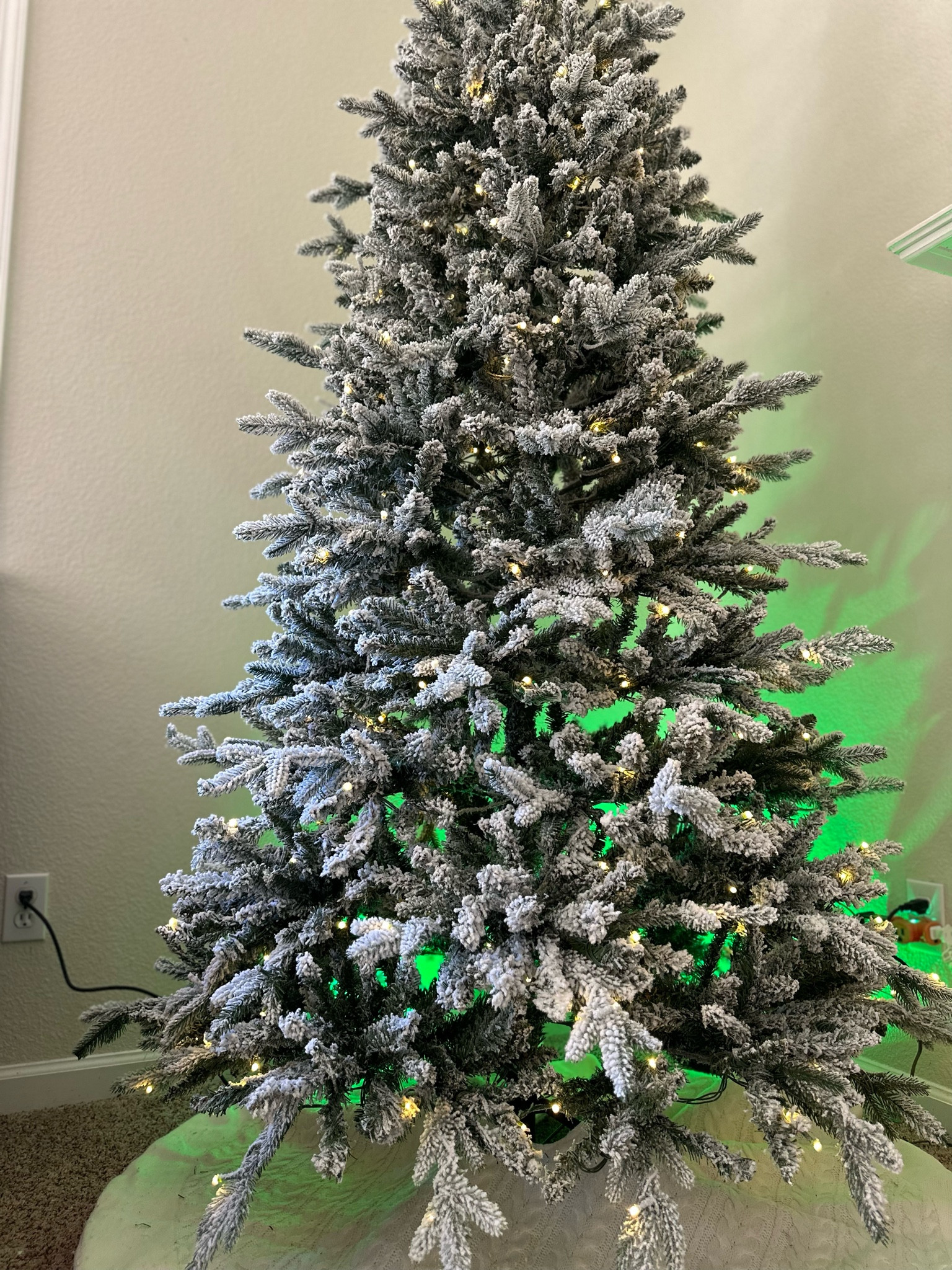 Still loving my Christmas tree! This is the 7.5 ft one! With remote control lights. 

#LTKHome #LTKSeasonal