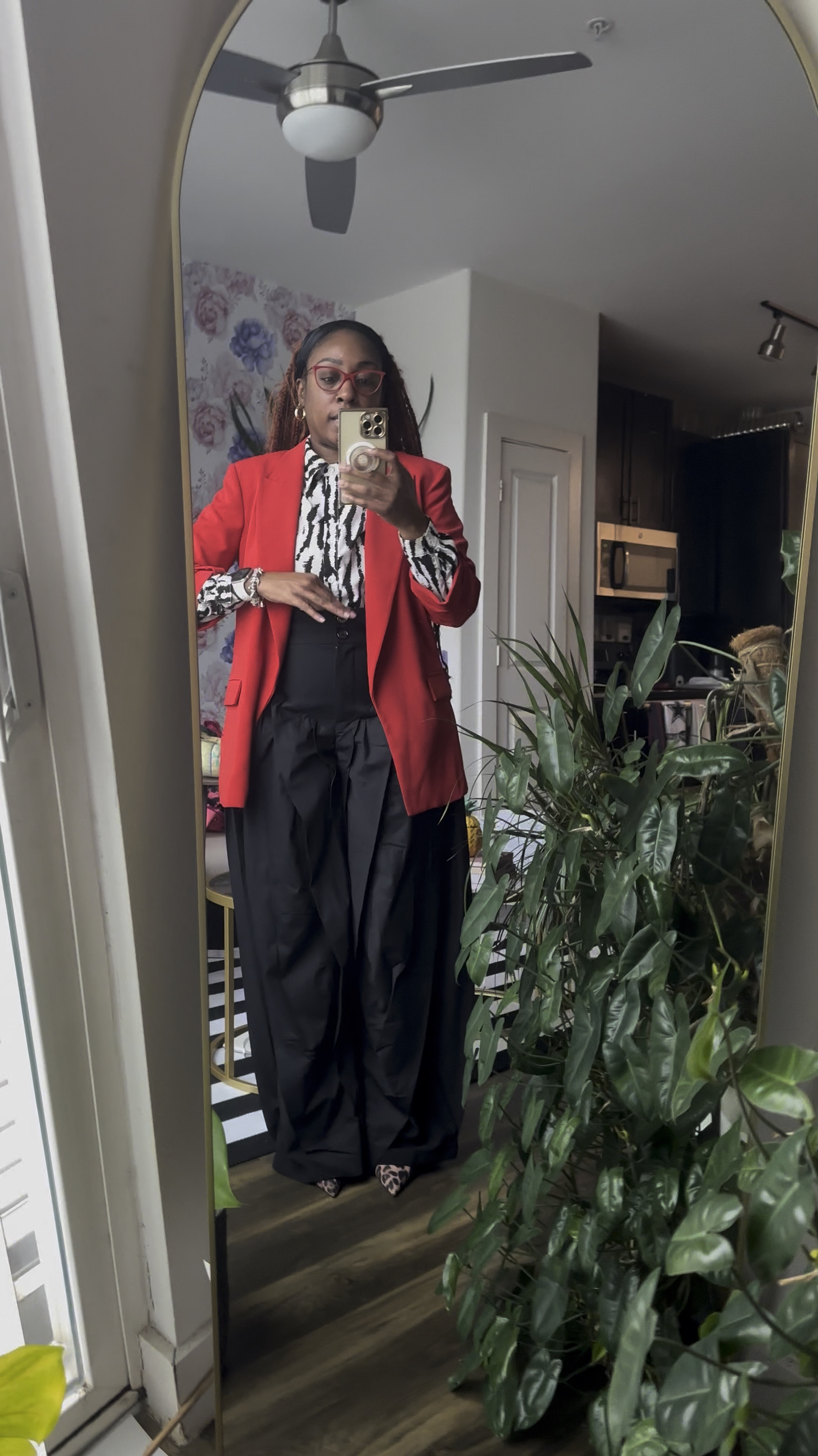 How to mix prints

#LTKStyleTip #LTKMidsize