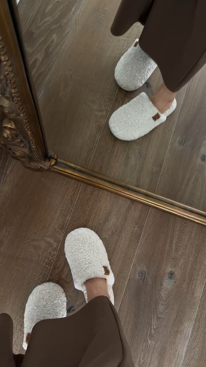 These house slippers are so comfortable✨
StylinByAylin, Aylin #slippers #amazon

#LTKselfcare #LTKmomlife #LTKmorningroutine