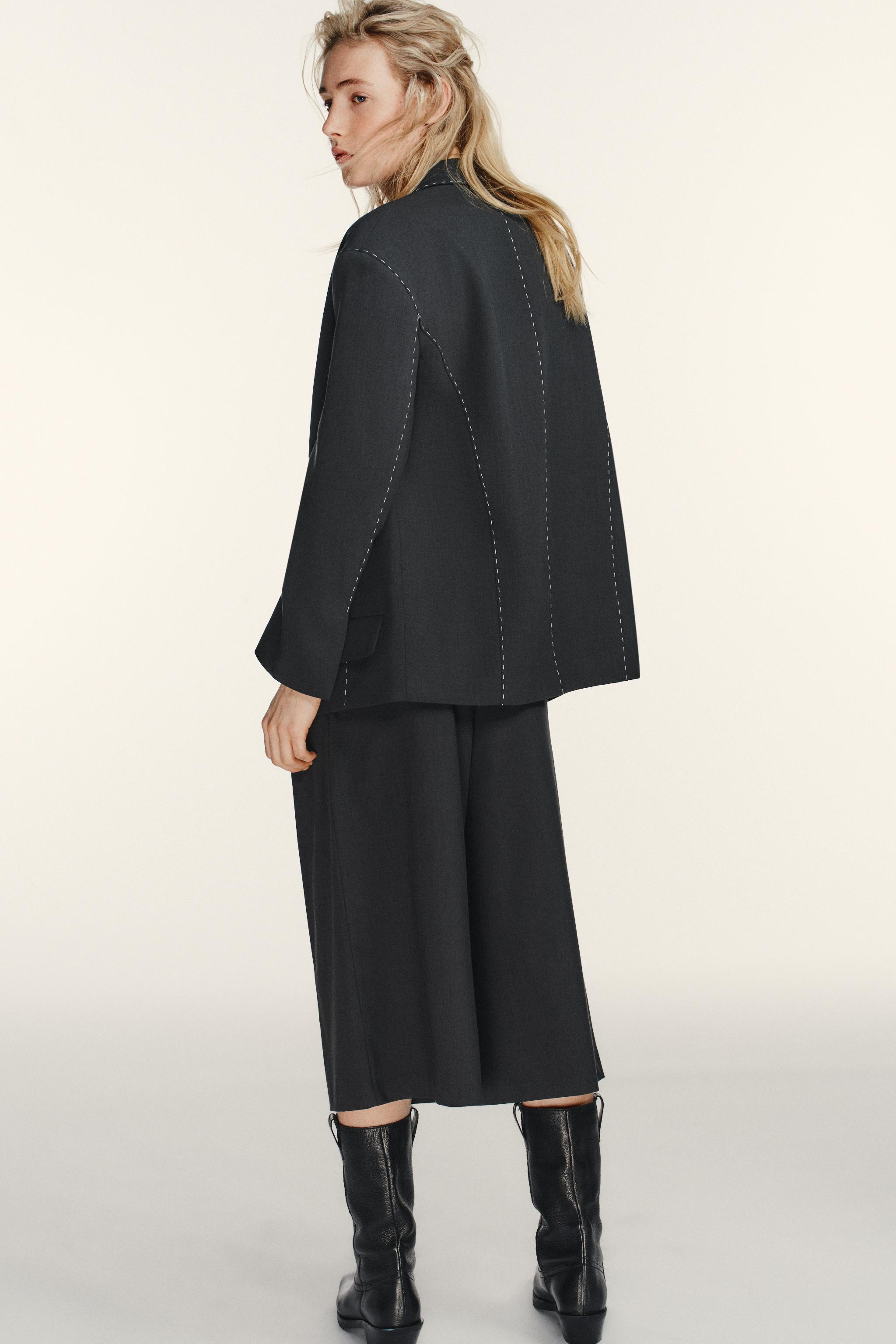 WIDE BERMUDA SHORTS WITH PLEATS | Zara US