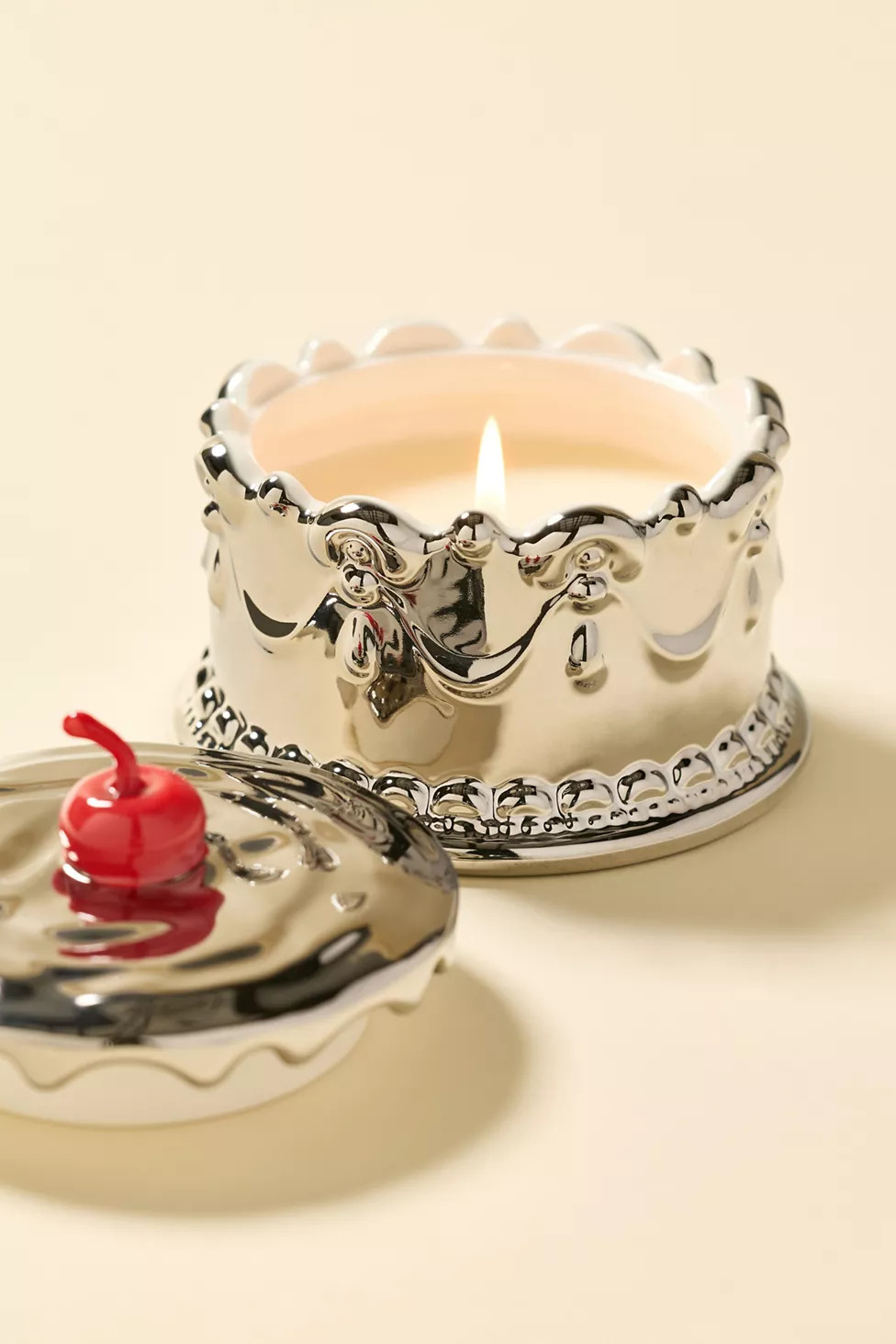 Chrome Cake 7 oz Scented Candle | Urban Outfitters (US and RoW)