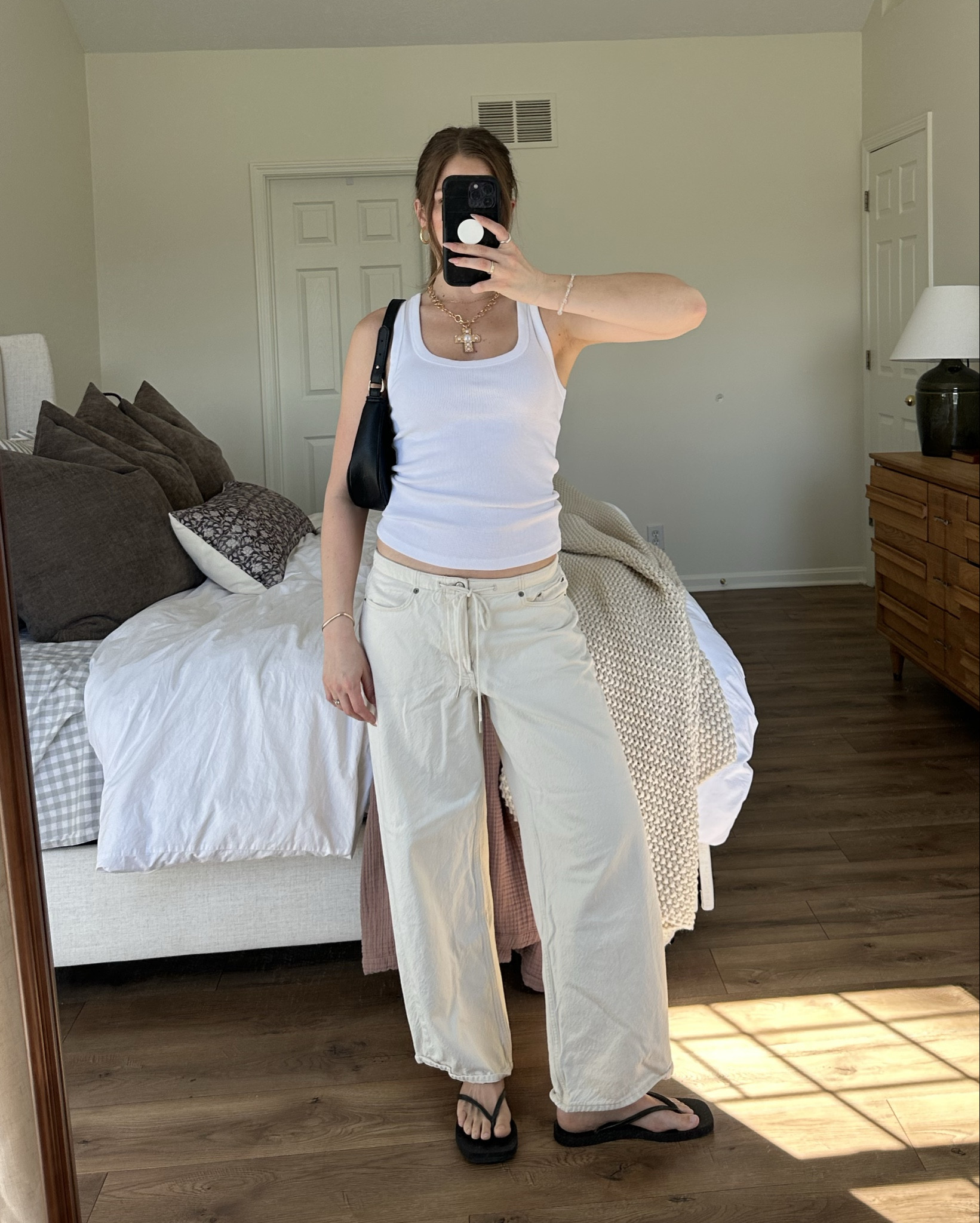 basic fits always 💛💫⭐️✨

#LTKmomlife #LTKgrwm #LTKootd