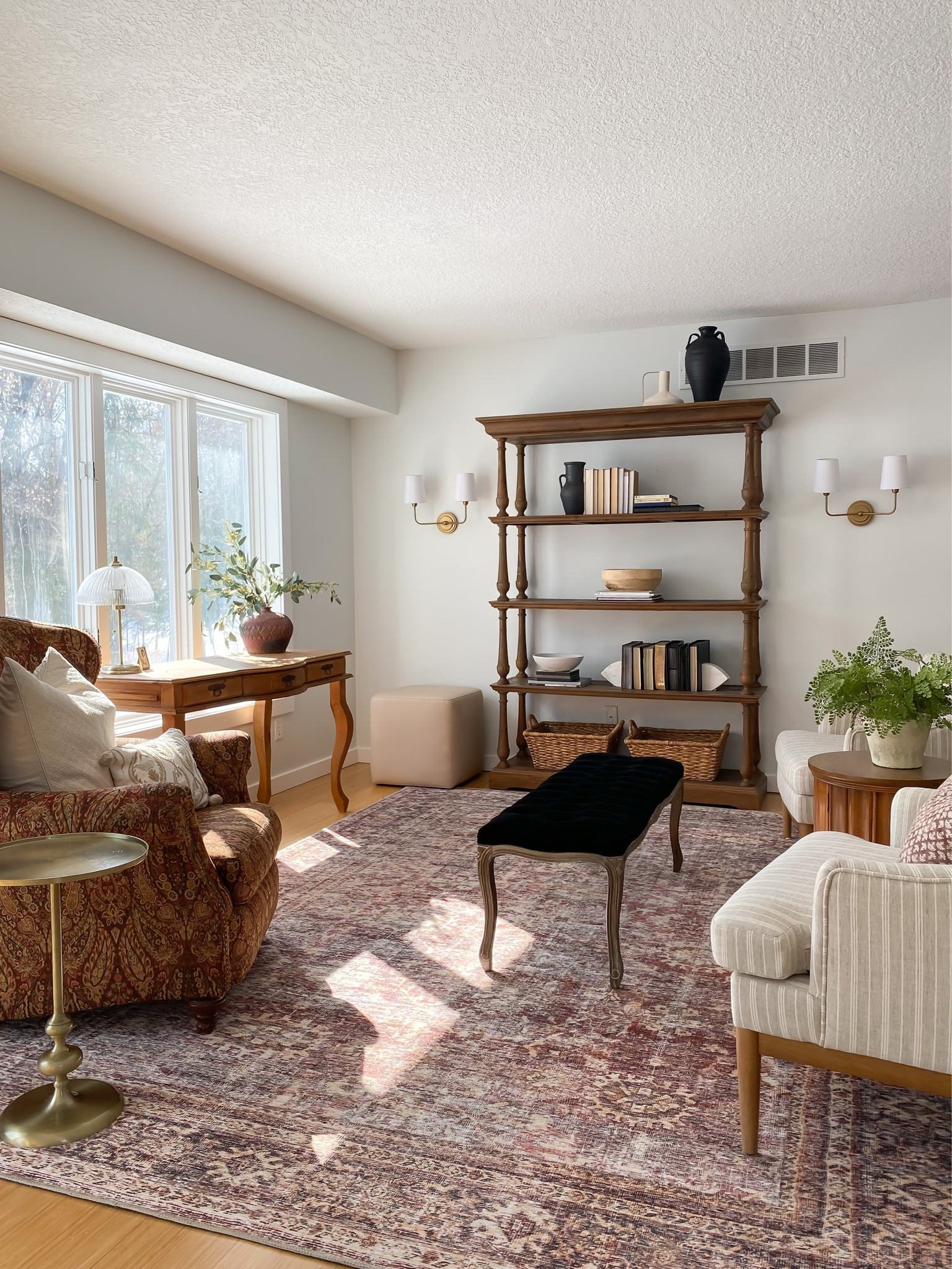 Loloi rug / studio McGee.l chairs / wall sconces / side table

#LTKfamily #LTKhome #LTKsalealert