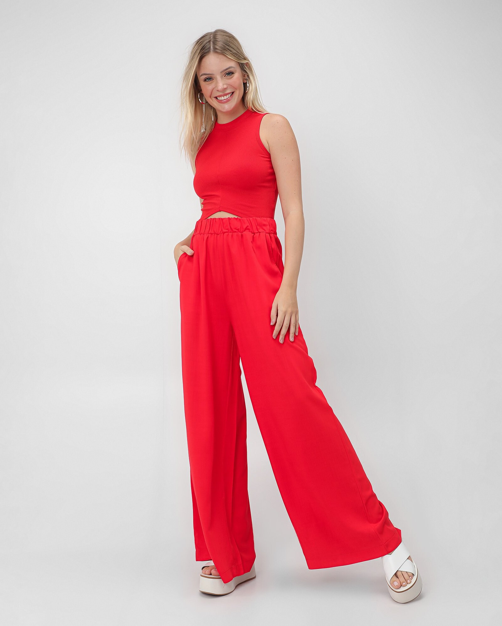 Calça feminina pantalona viscose com elástico vermelha | Pool Basics by Riachuelo | Riachuelo (BR)