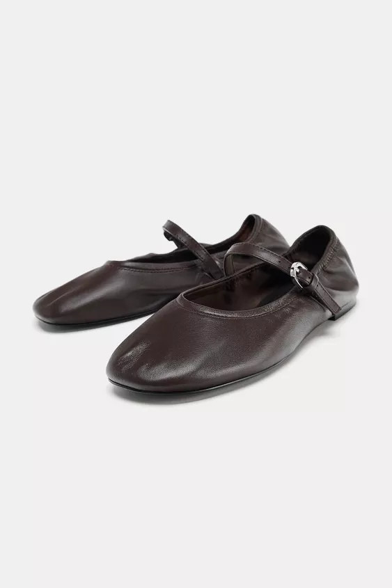 SOFT LEATHER BALLET FLATS | Zara US