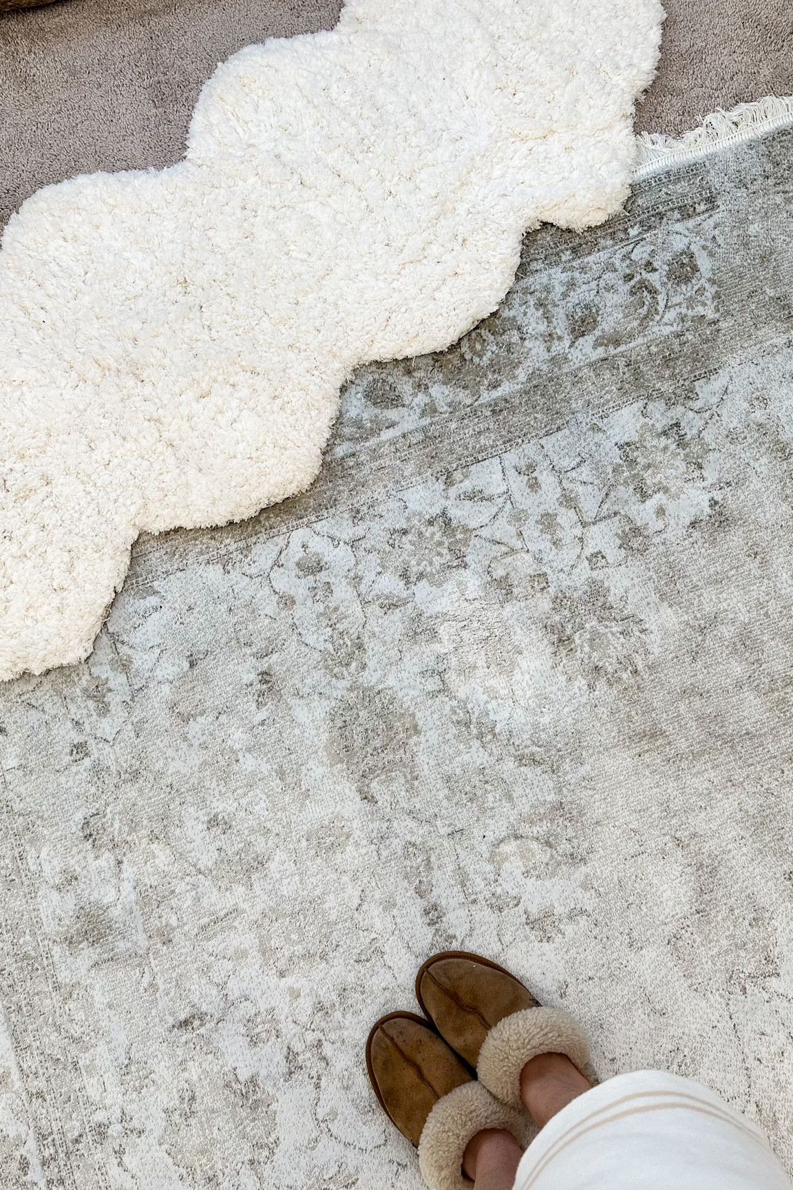 Beige rug 
Griege rug 
Very thin rug must get a rug pad too! Does have fading to it and brown / grey rug 
Sherpa rug fur rug 

#LTKhome #LTKstyletip #LTKsalealert