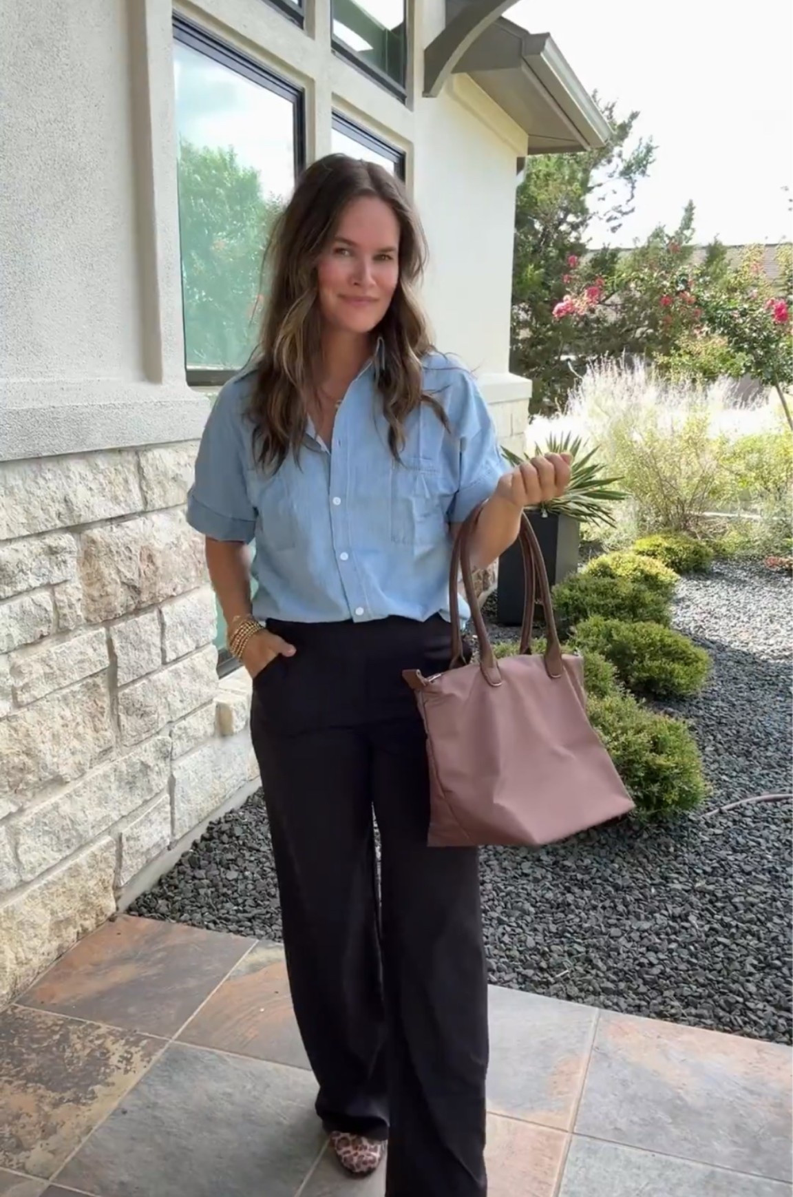 This outfit is my absolute go to! The pants are super comfortable and easy to match with any top!

#LTKdayinmylife #LTKootd #LTKgrwm