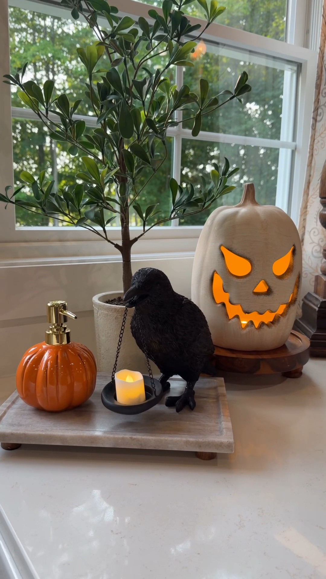 3 Simple ideas to decorate by your kitchen sink for fall.

#LTKHome #LTKSeasonal