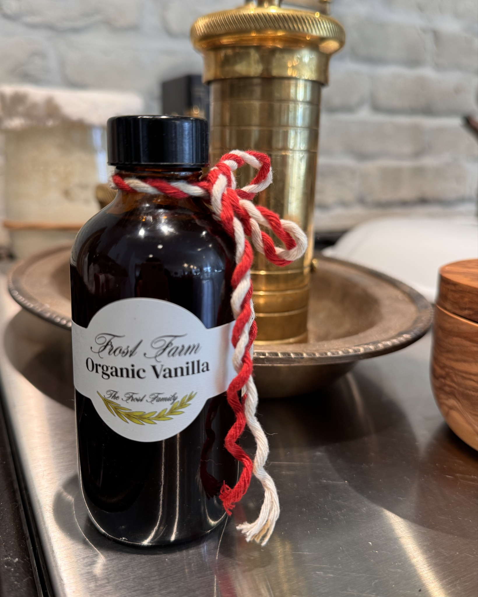 Homemade vanilla is so simple and easy!! I add to my summer pots or gift for the holidays!

#LTKmomlife #LTKHome #LTKdayinmylife