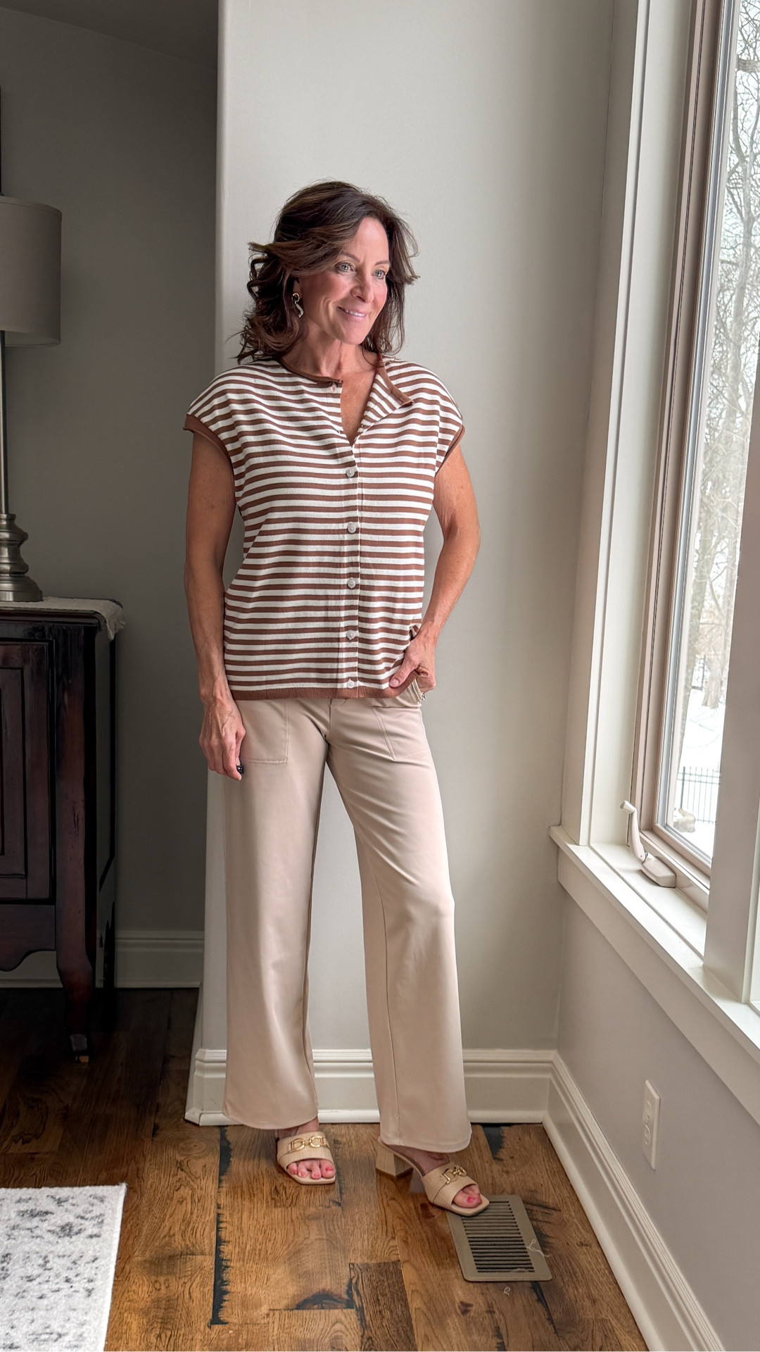 Such a good everyday layer. This sweater cardigan is really soft, easy to wear, and works with everything from jeans to dressier pants. One of those pieces that makes getting dressed feel effortless.

#StripedSweater #ShortSleeveSweater #Button-downSweater #Cardigan #NeutralSweater ￼