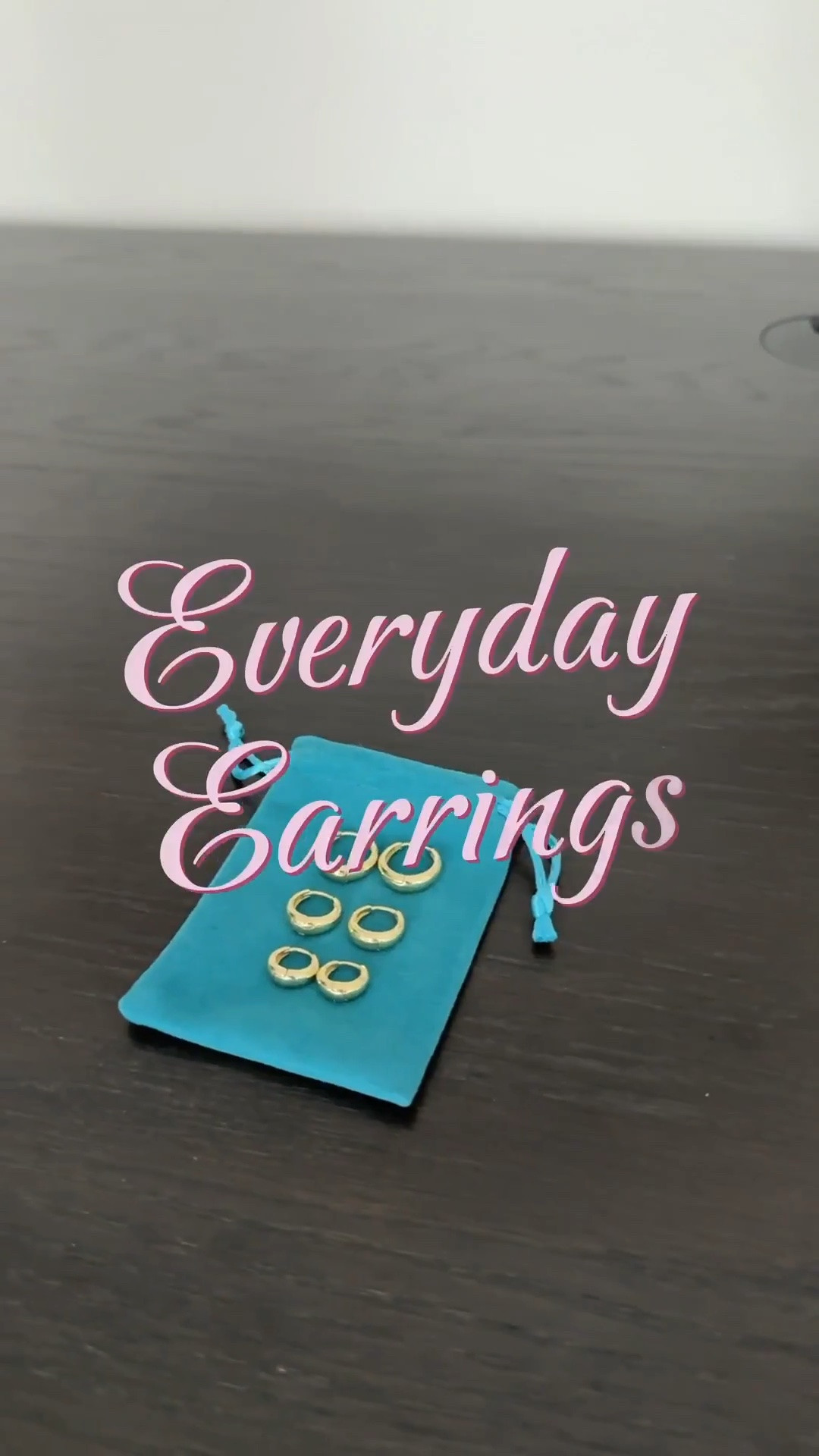 Current favorite: everyday gold that goes with absolutely everything 💅🏼

Whether you love a subtle 8mm, an everyday 10mm, or a statement 12mm, these are the earrings you’ll never want to take off 🤍

#JewelryFinds #GoldHuggies #EverydayJewelry #MinimalLuxury #GoldHoops #StyleEssentials #JewelryAddict #EffortlessFashion

#LTKmomlife #LTKSaleAlert #LTKU
