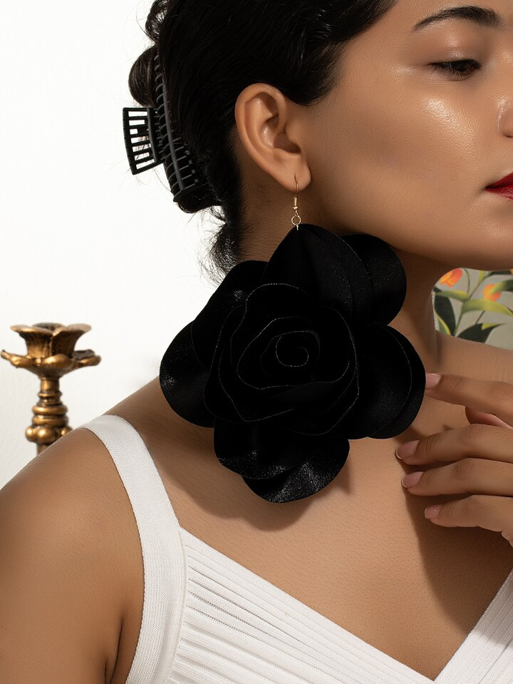 1 Pair Fabric Over Sized Rosette Flower Floral Earring for Women | SHEIN | SHEIN