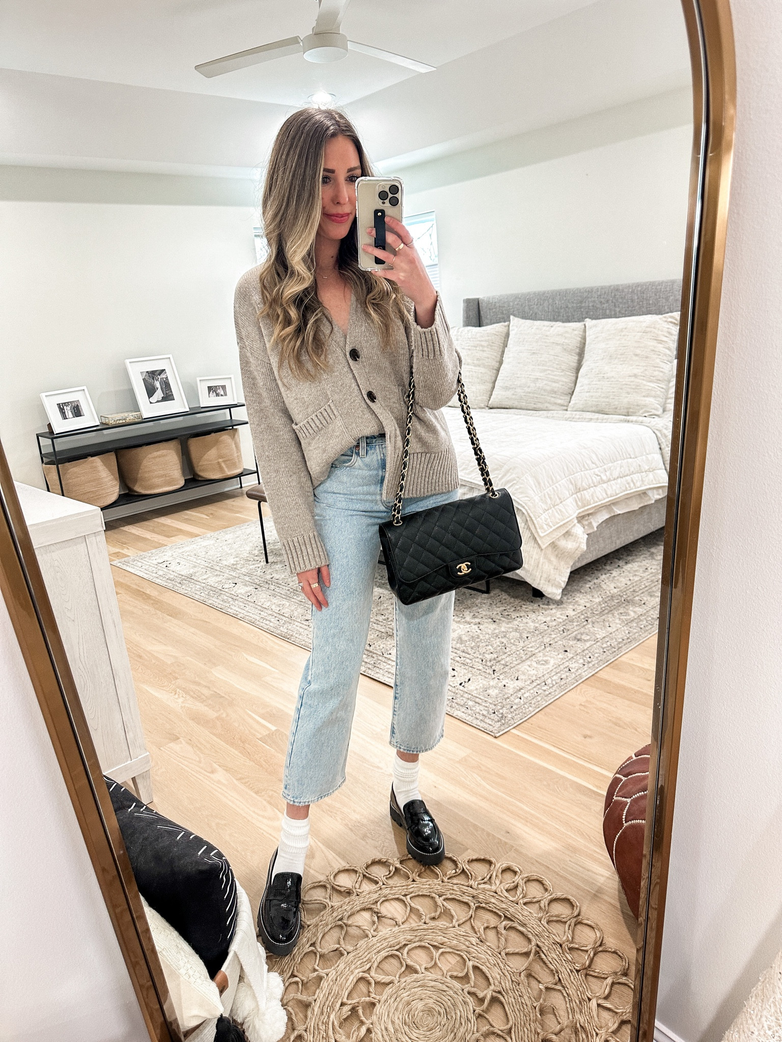 Amazon fashion / jeans / winter outfit 

Small in the cardigan, 26 in the jeans, 7 in the loafers 


#LTKstyletip #LTKshoecrush #LTKunder100