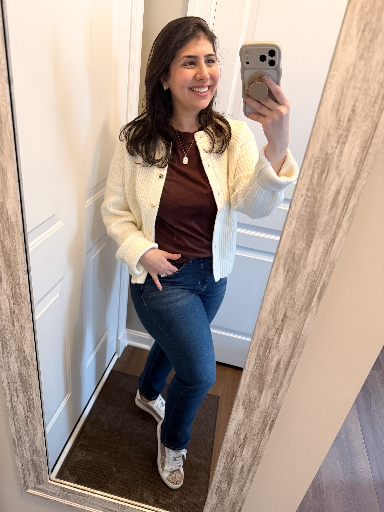 Going old school Instagram with the mirror selfie from last week 🤩

At 6 months postpartum for the second time, I feel like I don’t even know how to dress anymore. Nothing seems to fit right and my entire wardrobe needs a deep overhaul. I’ve been selling and donating things left and right. If this sounds like you, I want to share a few staples that are finally working for me when I need to be in something more elevated than athletic wear. 

Those staples are linked on my shopping app, LTK. Details below  

#LTKPetite #LTKmomlife #LTKBaby