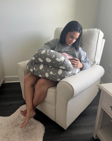 Nursing pillows 💕
Discount Code:  Mahfa20Y
Discount:20% off code + 5% off coupon

This nursing pillow has been so useful. Kinsey loves it. It allows me to use my hands and multitask while feeding or nursing her💕

Baby wrap carrier💕
Discount code:  Mahfa20C    20% OFF
This baby wrap is so easy to wear and you can adjust it however you want. 

@momcozyofficial #momcozy #momcozynursingpillows #nursingpillow

Let me know in the comments if you have any questions. I linked them both on my LTK and Amazon Storefront! 😘

#babywearing #babyessentials #momcozycarrier #mommisthaves #motherhood #breastfeedingtips #breastfeedingmama 

#LTKbaby #LTKbump #LTKfamily