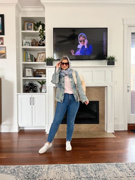 Outfit inspired by Bridget Jones!
Jean jacket - runs slightly oversized, so soft and perfectly worn in
Jeans - comes in 3 inseams (I have the shortest) and runs a little big
