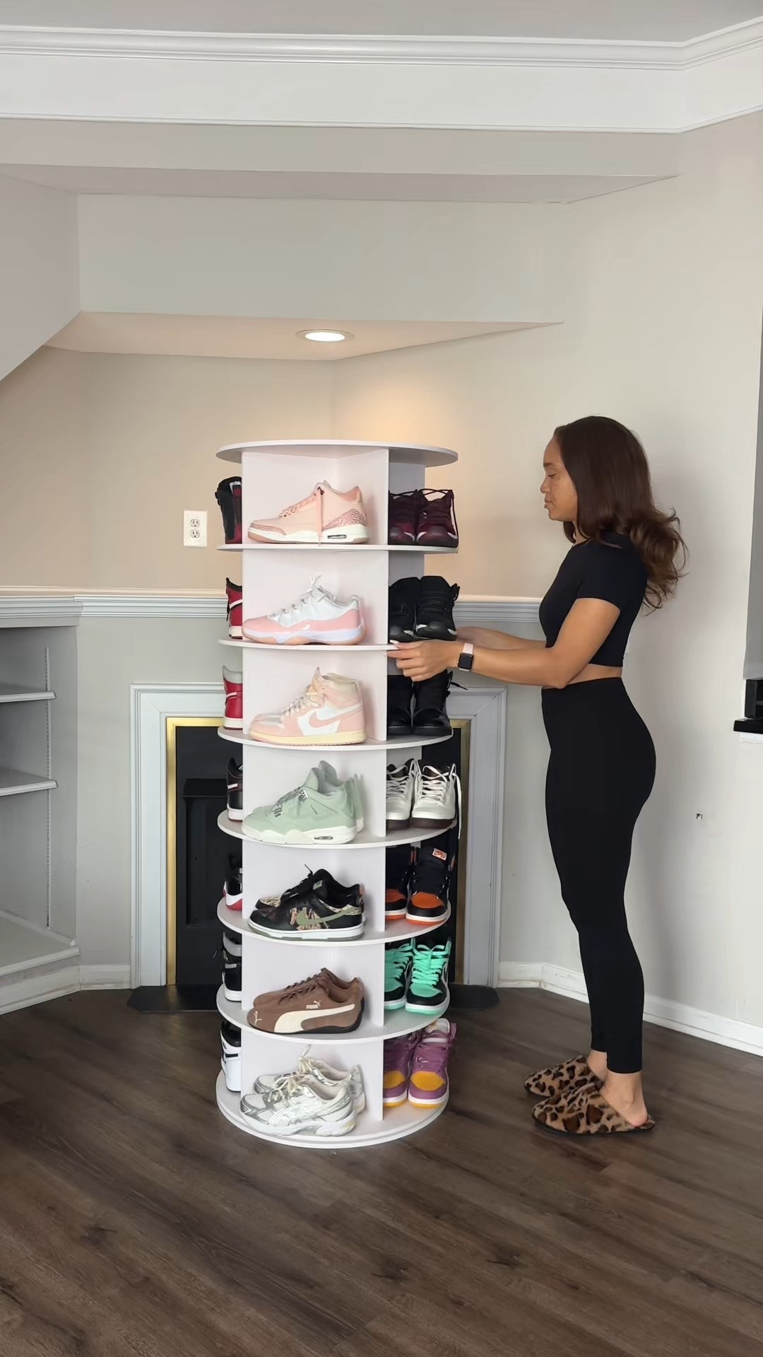 My favorite Jordans from my collection🔥Love thus rotating shoe rack! Keeps my shoes organized & on display🙌🏽